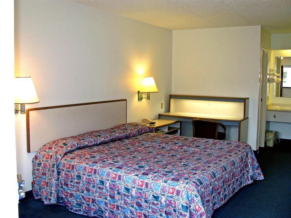 Days Inn By Wyndham Cincinnati I-71 Silverton Chambre photo
